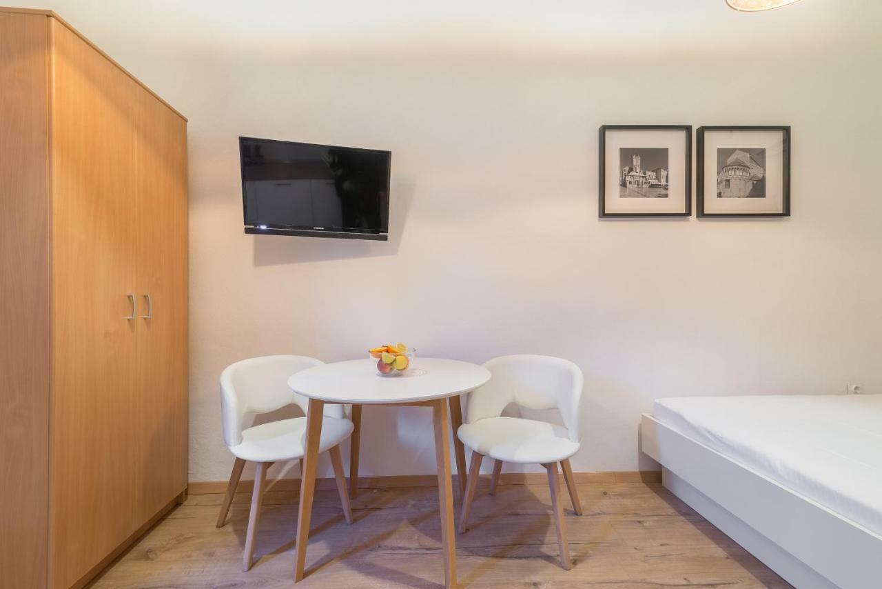 Studios & Apartments Porto Задар Экстерьер фото
